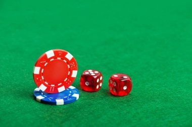 Staf dukungan pelanggan fajartoto dalam pusat panggilan